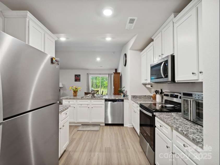 584 Lamorak Place, Richburg, SC 29729.  MLS# CAR4254414, YatesRealty ID 24542. 