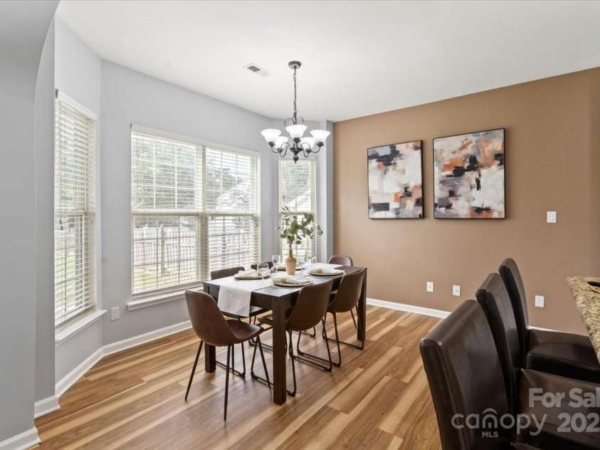 2527 Fossil Stone Lane, Fort Mill, SC 29708.  MLS# CAR4271300, YatesRealty ID 24545. Dining room