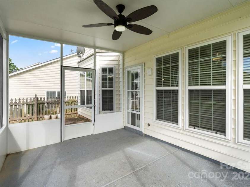 2527 Fossil Stone Lane, Fort Mill, SC 29708.  MLS# CAR4271300, YatesRealty ID 24545. Enclosed patio