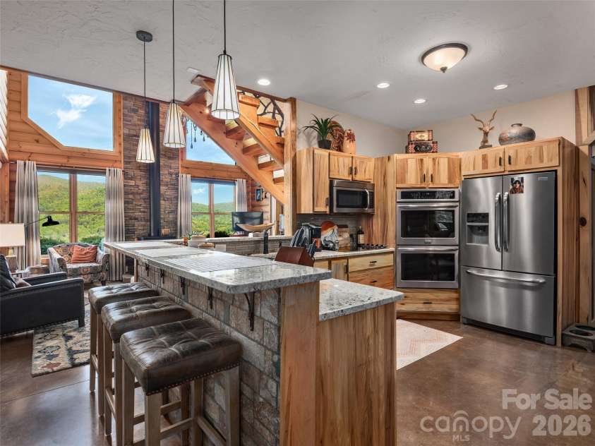 201 Flowering Ridge, Canton, NC 28716.  MLS# CAR4382590, YatesRealty ID 24546. 