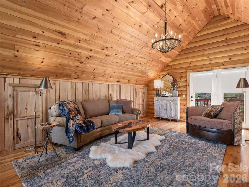 201 Flowering Ridge, Canton, NC 28716.  MLS# CAR4382590, YatesRealty ID 24546. 