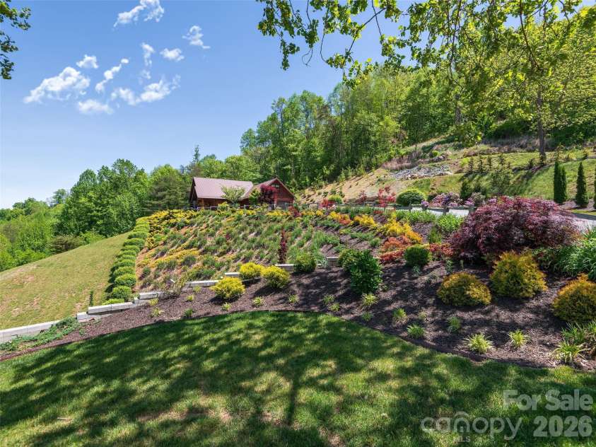 201 Flowering Ridge, Canton, NC 28716.  MLS# CAR4382590, YatesRealty ID 24546. 