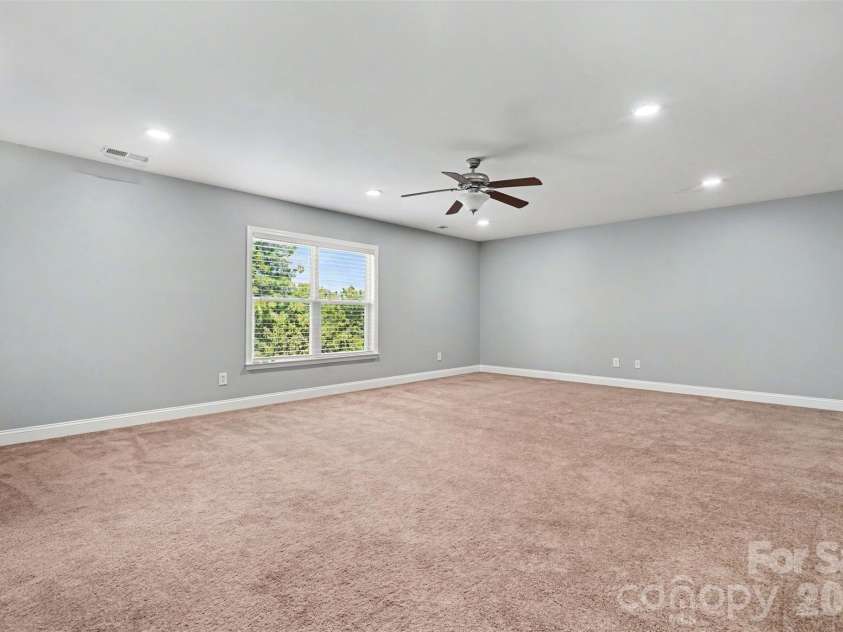 325 Mount Side Way, Fort Mill, SC 29715.  MLS# CAR4418360, YatesRealty ID 24547. Primary Bedroom