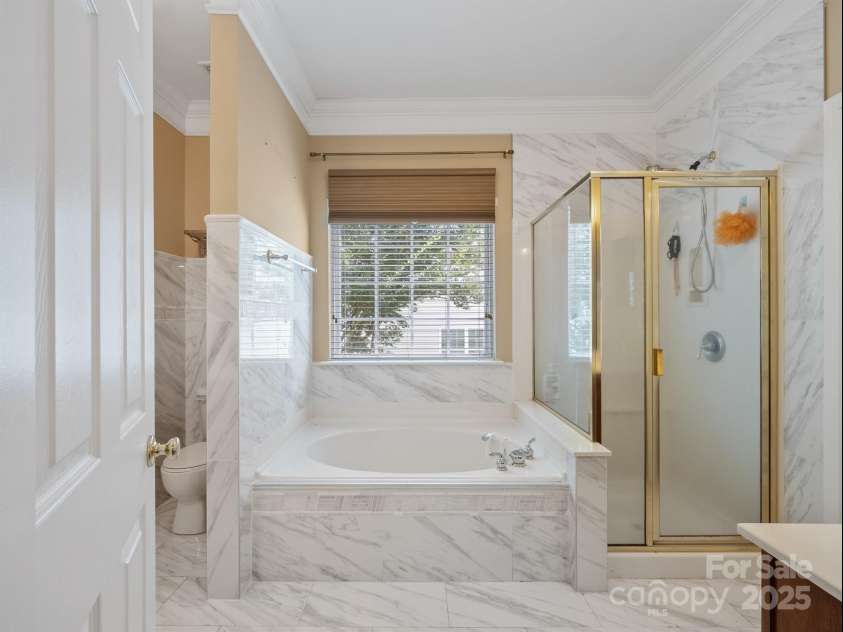 9903 Southampton Commons Drive, Charlotte, NC 28277.  MLS# CAR4324549, YatesRealty ID 24547. 