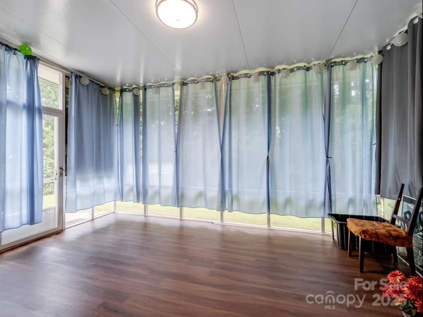 9903 Southampton Commons Drive, Charlotte, NC 28277.  MLS# CAR4324549, YatesRealty ID 24547. 