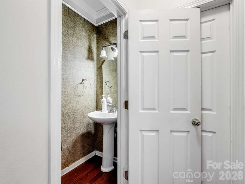 9903 Southampton Commons Drive, Charlotte, NC 28277.  MLS# CAR4324549, YatesRealty ID 24547. 