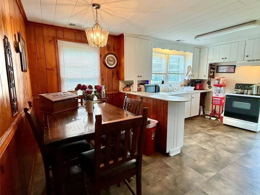 214 Double Shoals Road, Lawndale, NC 28090.  MLS# CAR4256264, YatesRealty ID 24548. Kitchen/Dining area