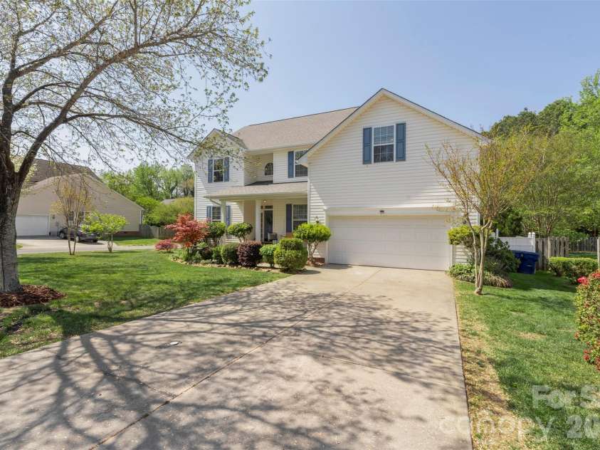14926 Bridle Trace Lane, Pineville, NC 28134.  MLS# CAR4379453, YatesRealty ID 24550. 