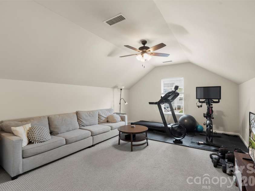 14926 Bridle Trace Lane, Pineville, NC 28134.  MLS# CAR4379453, YatesRealty ID 24550. 