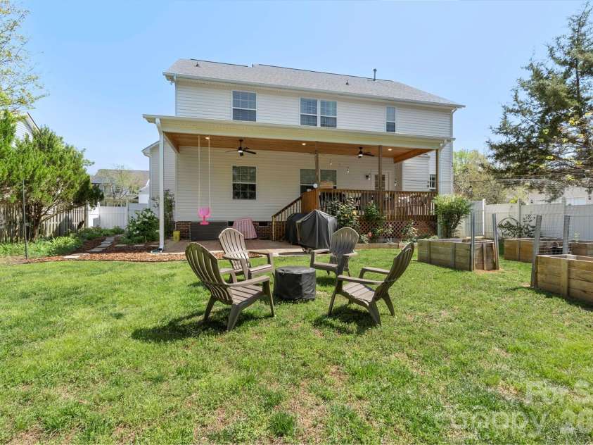 14926 Bridle Trace Lane, Pineville, NC 28134.  MLS# CAR4379453, YatesRealty ID 24550. 