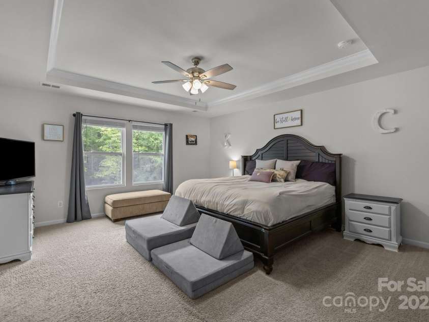 1601 Calder Drive, Indian Trail, NC 28079.  MLS# CAR4255055, YatesRealty ID 24550. 