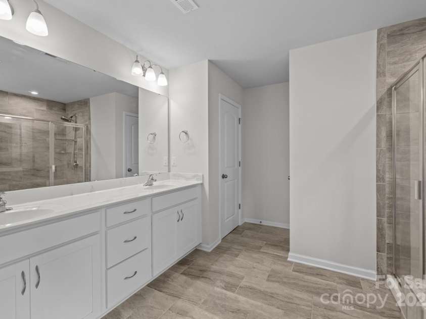 1601 Calder Drive, Indian Trail, NC 28079.  MLS# CAR4255055, YatesRealty ID 24550. 