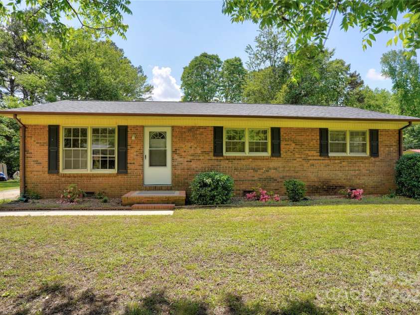 3455 Hickory Place, Salisbury, NC 28144.  MLS# CAR4255706, YatesRealty ID 24551. 