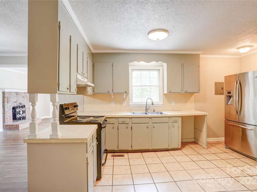 3455 Hickory Place, Salisbury, NC 28144.  MLS# CAR4255706, YatesRealty ID 24551. 