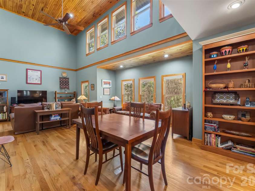 1668 Southpointe Drive, Morganton, NC 28655.  MLS# CAR4363853, YatesRealty ID 24552. 