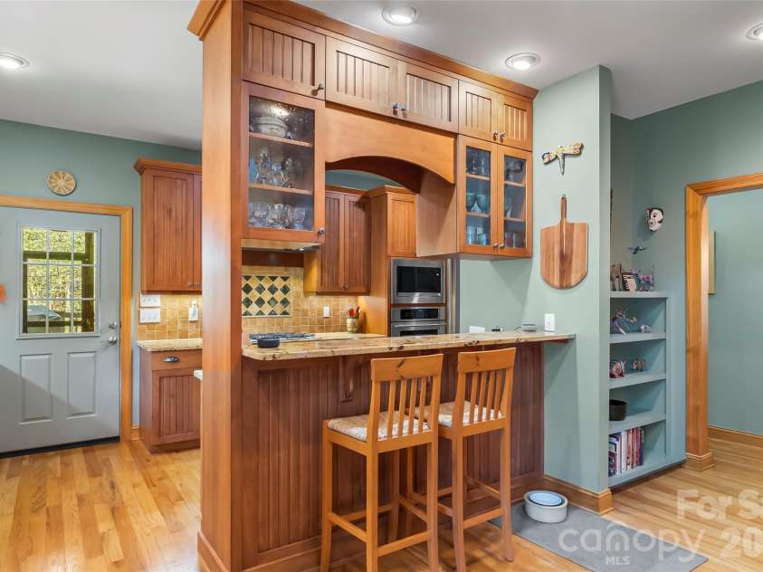 1668 Southpointe Drive, Morganton, NC 28655.  MLS# CAR4363853, YatesRealty ID 24552. 