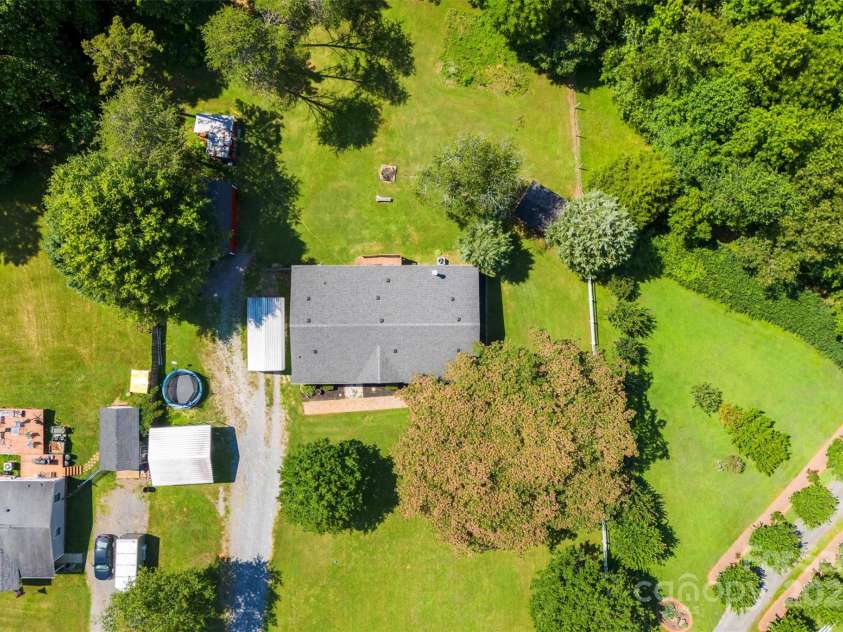 5425 Creek Run Court, Kings Mountain, NC 28086.  MLS# CAR4270104, YatesRealty ID 24553. 