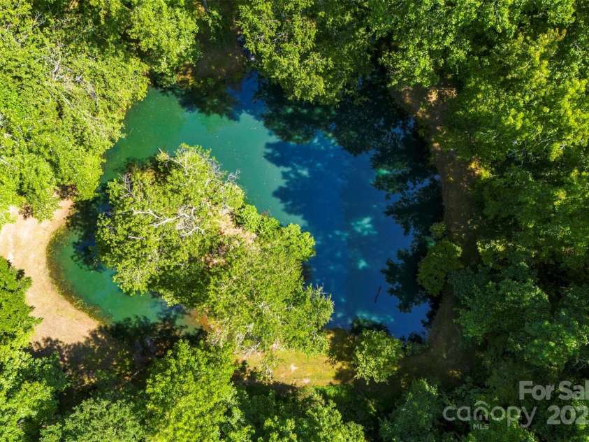 5425 Creek Run Court, Kings Mountain, NC 28086.  MLS# CAR4270104, YatesRealty ID 24553. 