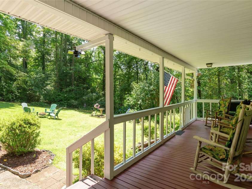 227 Acorn Lane, Pisgah Forest, NC 28768.  MLS# CAR4276385, YatesRealty ID 24554. 