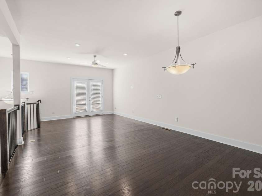 3822 Sky Haven Drive, Charlotte, NC 28209.  MLS# CAR4354375, YatesRealty ID 24554. 