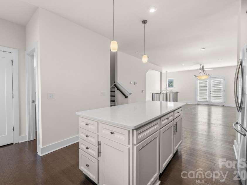 3822 Sky Haven Drive, Charlotte, NC 28209.  MLS# CAR4354375, YatesRealty ID 24554. 