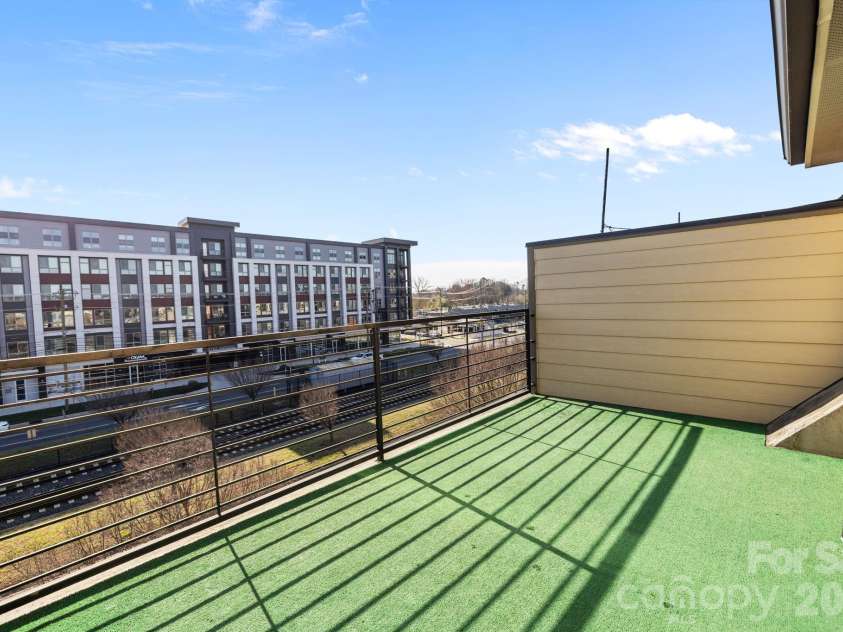 3822 Sky Haven Drive, Charlotte, NC 28209.  MLS# CAR4354375, YatesRealty ID 24554. 