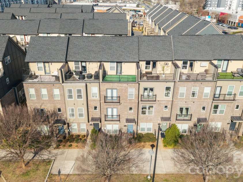3822 Sky Haven Drive, Charlotte, NC 28209.  MLS# CAR4354375, YatesRealty ID 24554. 