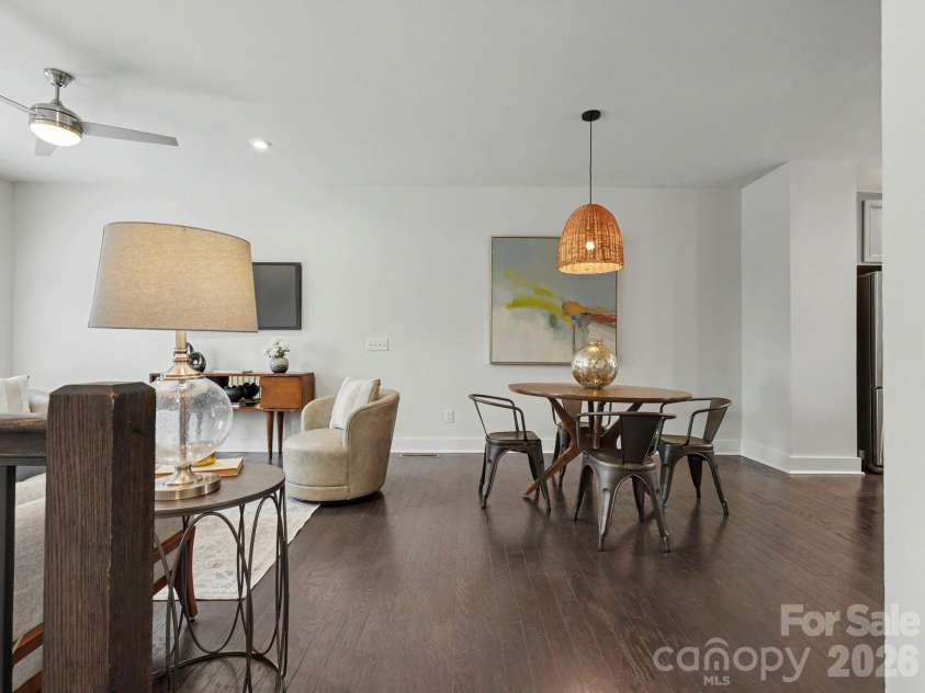 3822 Sky Haven Drive, Charlotte, NC 28209.  MLS# CAR4411443, YatesRealty ID 24554. 