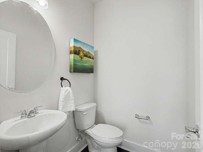 3822 Sky Haven Drive, Charlotte, NC 28209.  MLS# CAR4411443, YatesRealty ID 24554. 