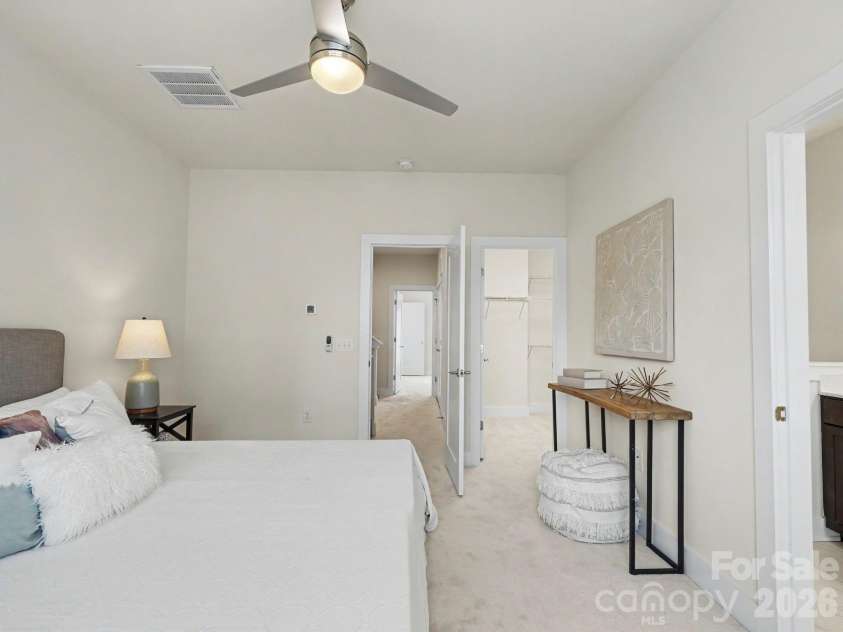 3822 Sky Haven Drive, Charlotte, NC 28209.  MLS# CAR4411443, YatesRealty ID 24554. 