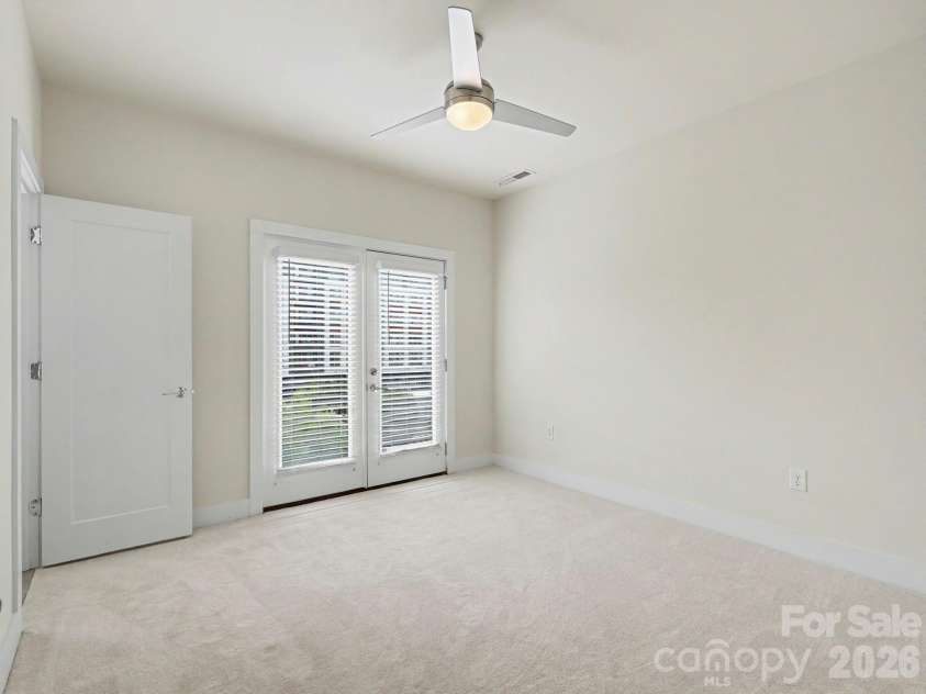 3822 Sky Haven Drive, Charlotte, NC 28209.  MLS# CAR4411443, YatesRealty ID 24554. 