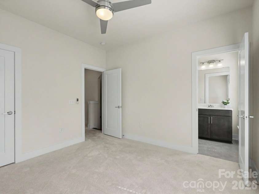3822 Sky Haven Drive, Charlotte, NC 28209.  MLS# CAR4411443, YatesRealty ID 24554. 
