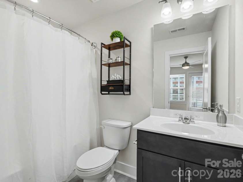 3822 Sky Haven Drive, Charlotte, NC 28209.  MLS# CAR4411443, YatesRealty ID 24554. 