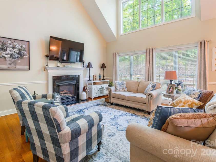 1227 Cabin Creek Court, Fort Mill, SC 29715.  MLS# CAR4278145, YatesRealty ID 24555. 