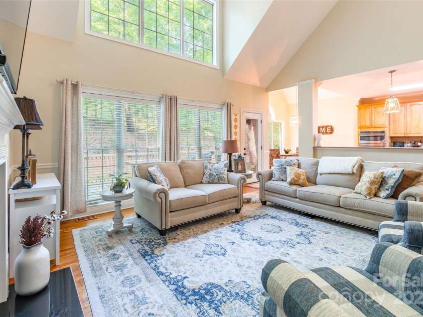 1227 Cabin Creek Court, Fort Mill, SC 29715.  MLS# CAR4278145, YatesRealty ID 24555. 