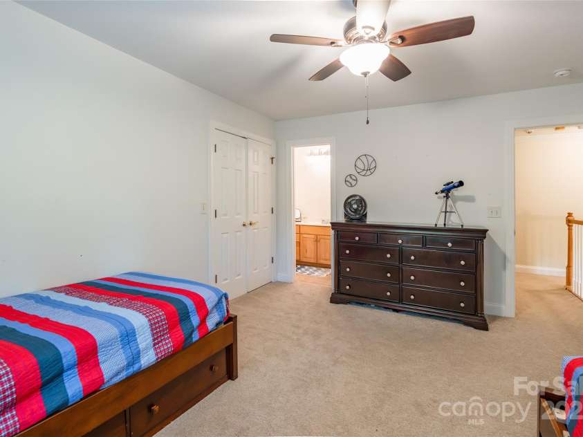 1227 Cabin Creek Court, Fort Mill, SC 29715.  MLS# CAR4278145, YatesRealty ID 24555. 