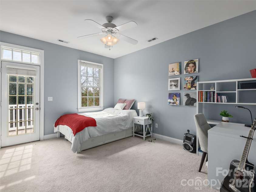 21 Dianthus Drive, Asheville, NC 28803.  MLS# CAR4356778, YatesRealty ID 24555. 