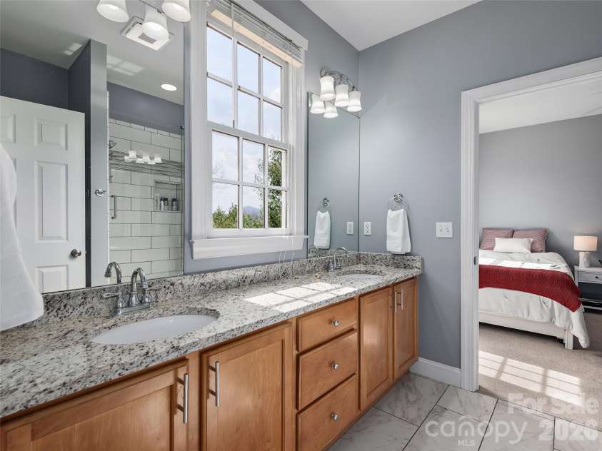 21 Dianthus Drive, Asheville, NC 28803.  MLS# CAR4356778, YatesRealty ID 24555. 