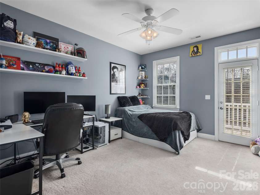21 Dianthus Drive, Asheville, NC 28803.  MLS# CAR4356778, YatesRealty ID 24555. 