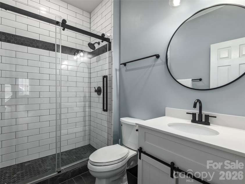 21 Dianthus Drive, Asheville, NC 28803.  MLS# CAR4356778, YatesRealty ID 24555. 