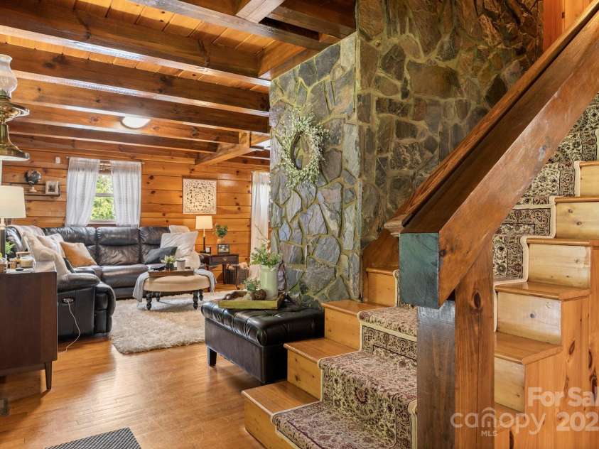 61 Honeycutt Lane, Nebo, NC 28761.  MLS# CAR4306544, YatesRealty ID 24556. 