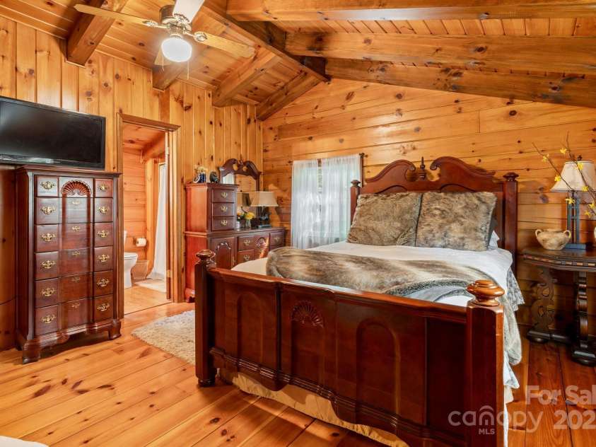 61 Honeycutt Lane, Nebo, NC 28761.  MLS# CAR4306544, YatesRealty ID 24556. 