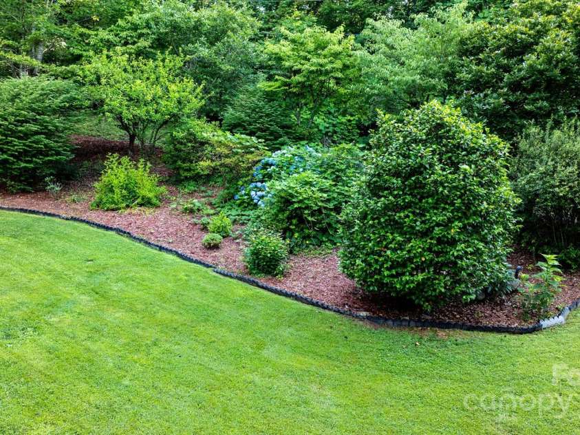 61 Honeycutt Lane, Nebo, NC 28761.  MLS# CAR4306544, YatesRealty ID 24556. 