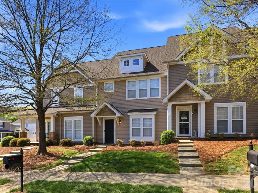 1005 Laparc Lane, Indian Trail, NC 28079.  MLS# CAR4363135, YatesRealty ID 24557. 