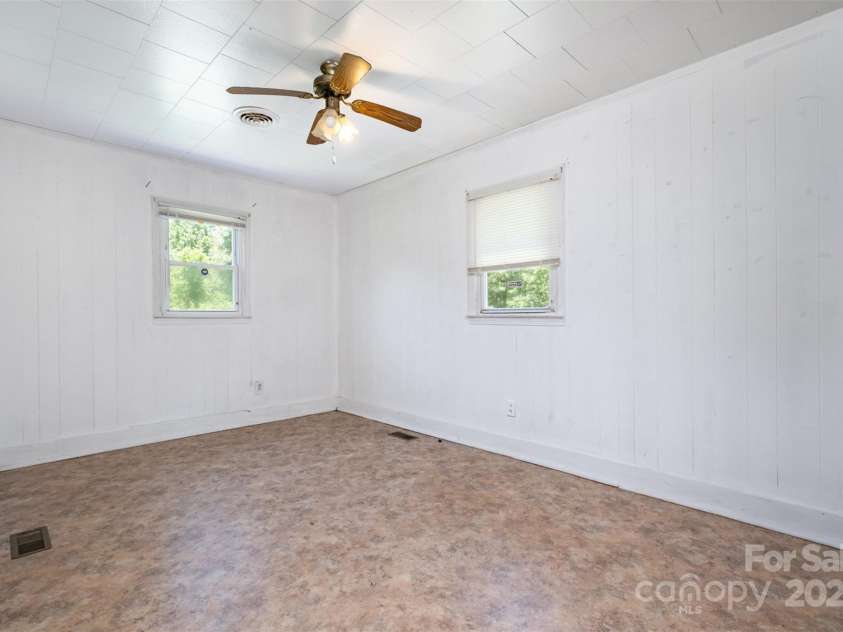 1043 Sid Davis Road, Chester, SC 29706.  MLS# CAR4272473, YatesRealty ID 24557. 