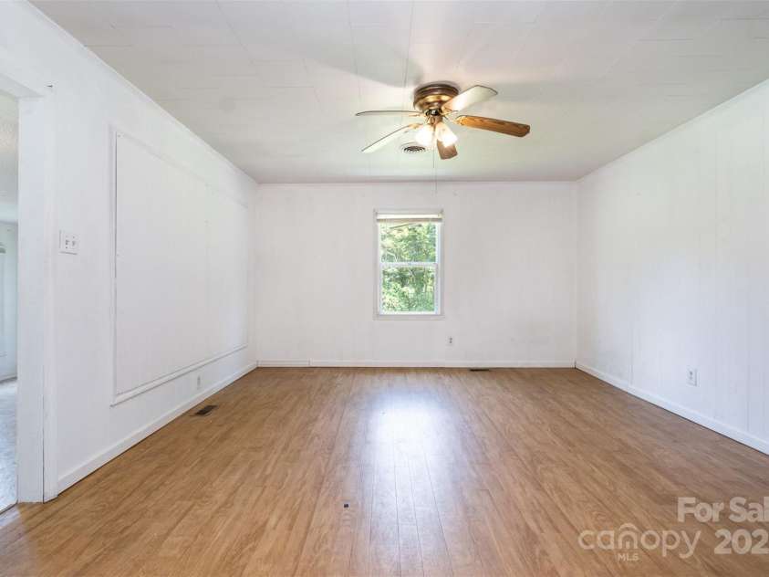 1043 Sid Davis Road, Chester, SC 29706.  MLS# CAR4272473, YatesRealty ID 24557. 