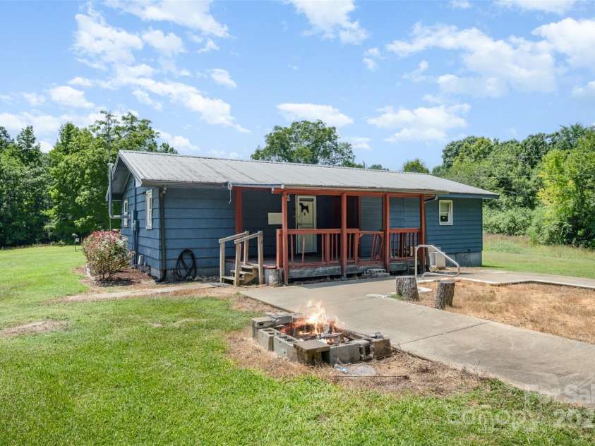 1043 Sid Davis Road, Chester, SC 29706.  MLS# CAR4272473, YatesRealty ID 24557. 