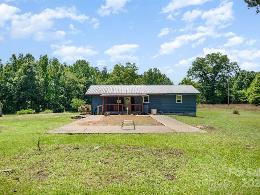 1043 Sid Davis Road, Chester, SC 29706.  MLS# CAR4272473, YatesRealty ID 24557. 