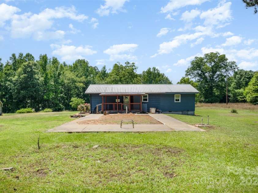 1043 Sid Davis Road, Chester, SC 29706.  MLS# CAR4272473, YatesRealty ID 24557. 