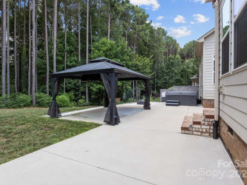 213 Beech Bluff Drive, Mount Holly, NC 28120.  MLS# CAR4275258, YatesRealty ID 24558. 